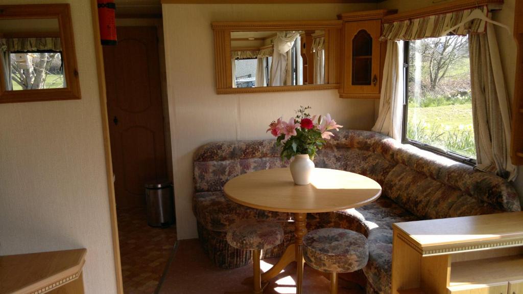 Edern Other | Caravan by Sea