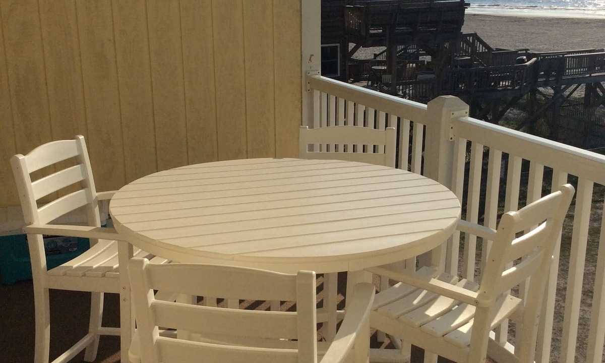 North Carolina Coast Condo | Carolina Breeze - Carolina Beach Oceanfront Amazing Views - Pets Allowed