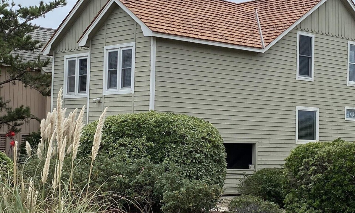 Nags Head House | Carolina Cottage-Family friendly cottage in the Outer Banks-Community Pool
