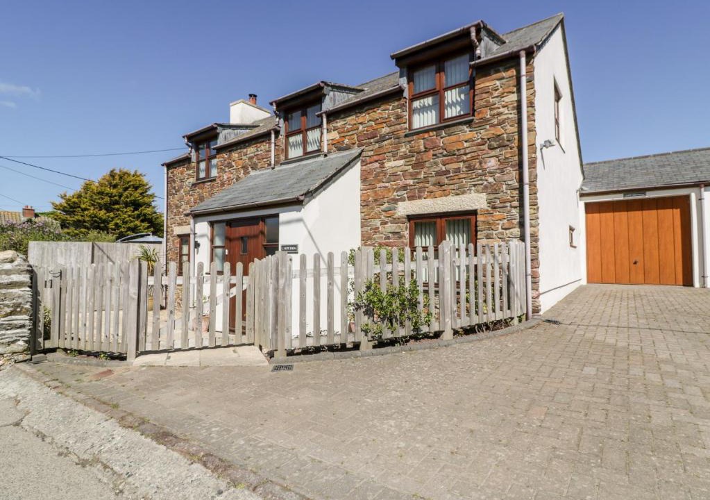 Crantock House | Carpe Diem
