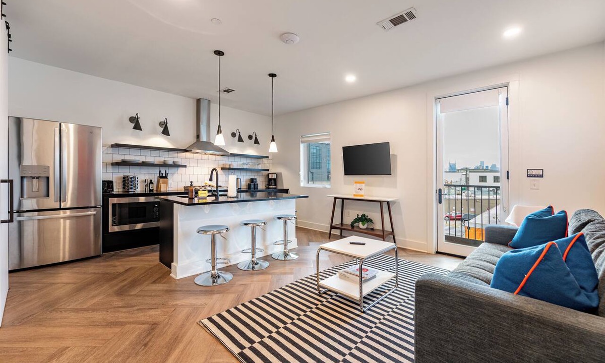 Historic Edgefield Hotel | Carter #204 by AvantStay | 1BR + Balcony
