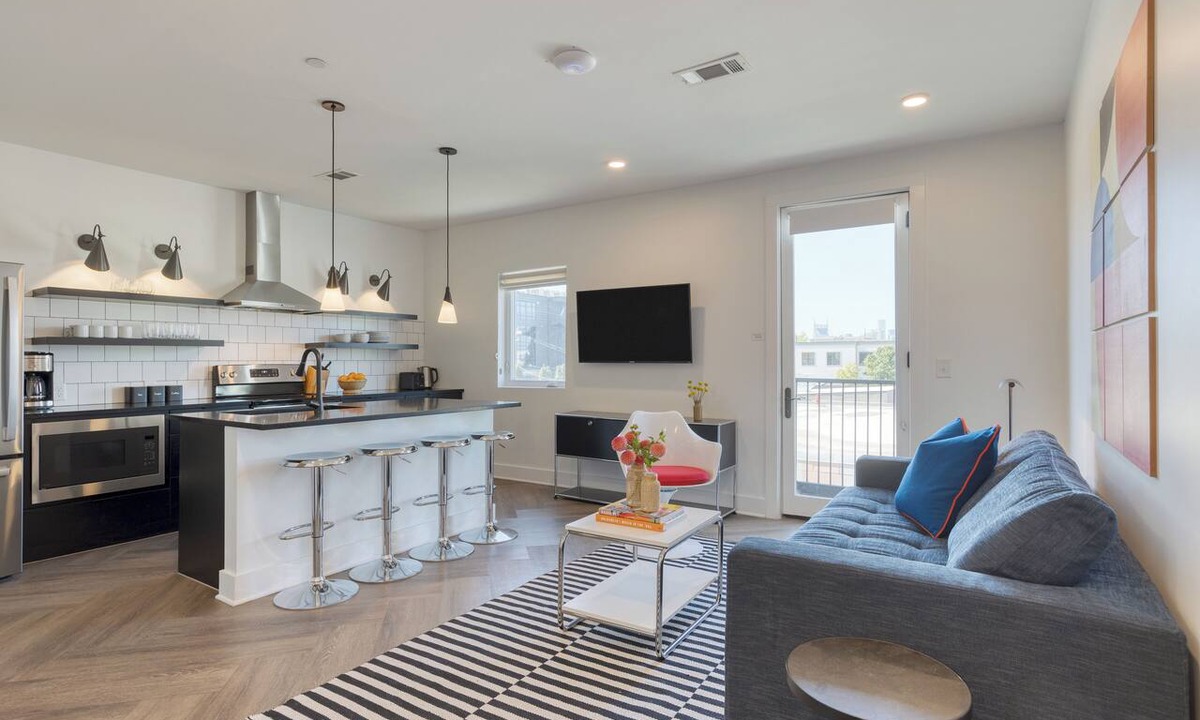 Historic Edgefield Hotel | Carter #302 by AvantStay | 1BR + Rooftop Access