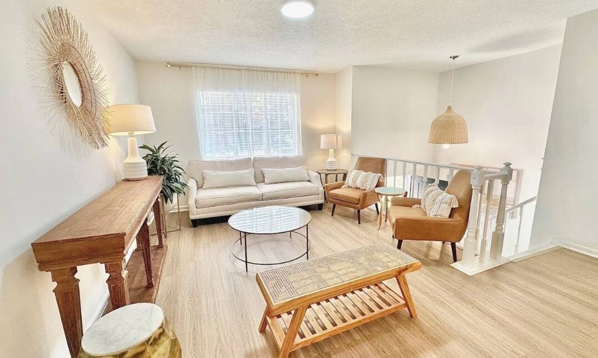 Cary House | Cary/Raleigh-5 RM-2 K.Beds-2 Living RM-Fenced Yard