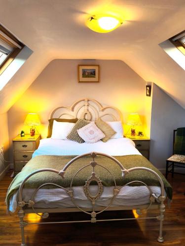 Corfe Castle House | Castle View Suite - Corvesgate Cottage - 3 room suite