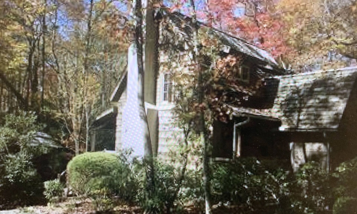 Cashiers House | Central! Charming and Luxurious Privacy with 2 Master Beds - Close to Everything