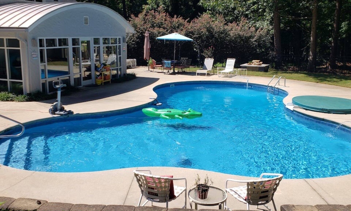 Raleigh Apartment | Changes In Latitudes Pool & Apartment Raleigh NC.