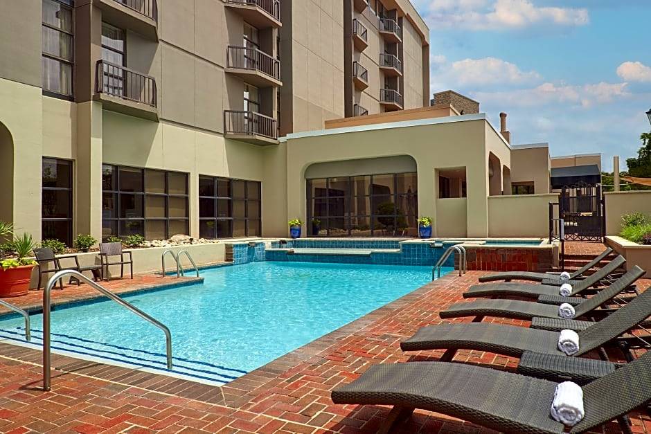 Barclay Downs Hotel | Charlotte Marriott Southpark