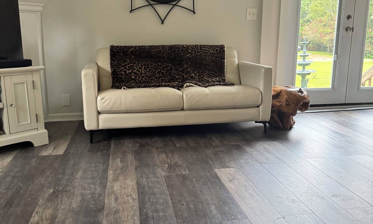 Apex House | Charming 2-bedroom house- newly renovated