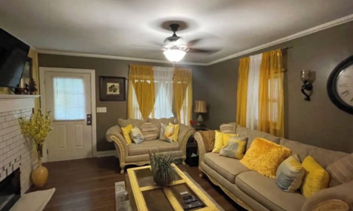 Rockingham House | Charming 3-bedroom house with AC and WiFi in peaceful Rockingham