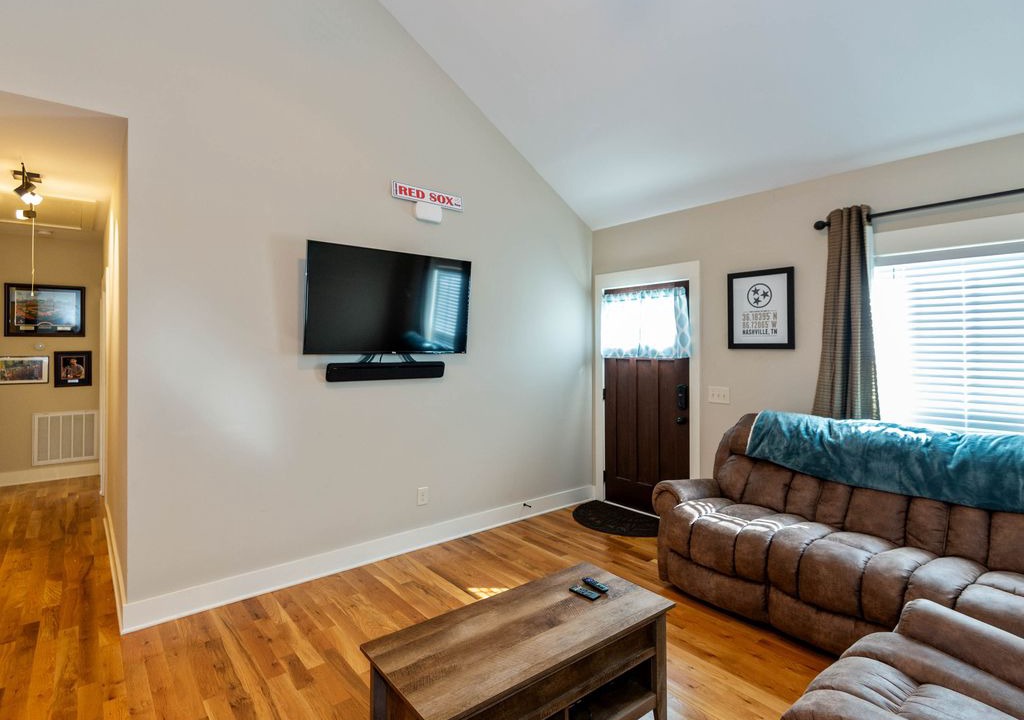 Rosebank House | Charming Nashville Home 10 Minutes to Broadway!