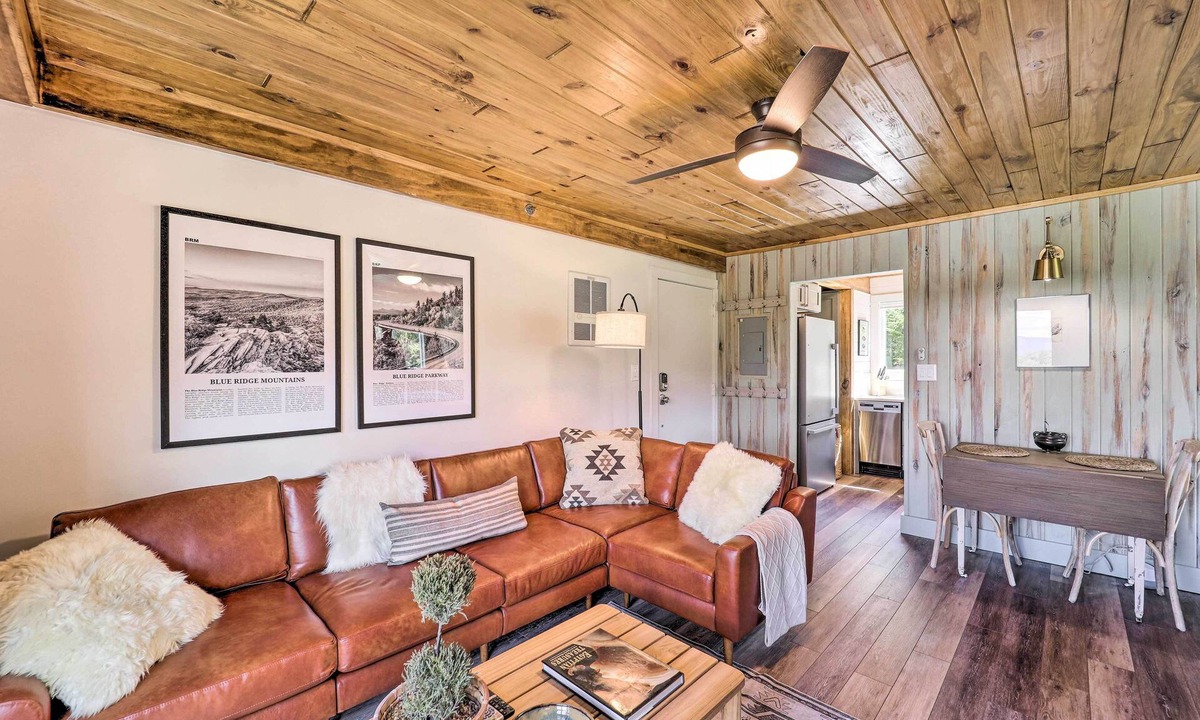 Sugar Mountain Apartment | Charming Sugar Mountain Escape - Book NOW for the 25-26 Ski Season!