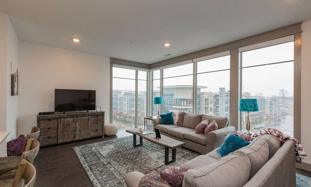Melrose Apartment | Chic 2BR Condo w/Open Living Space | Sleeps 4!