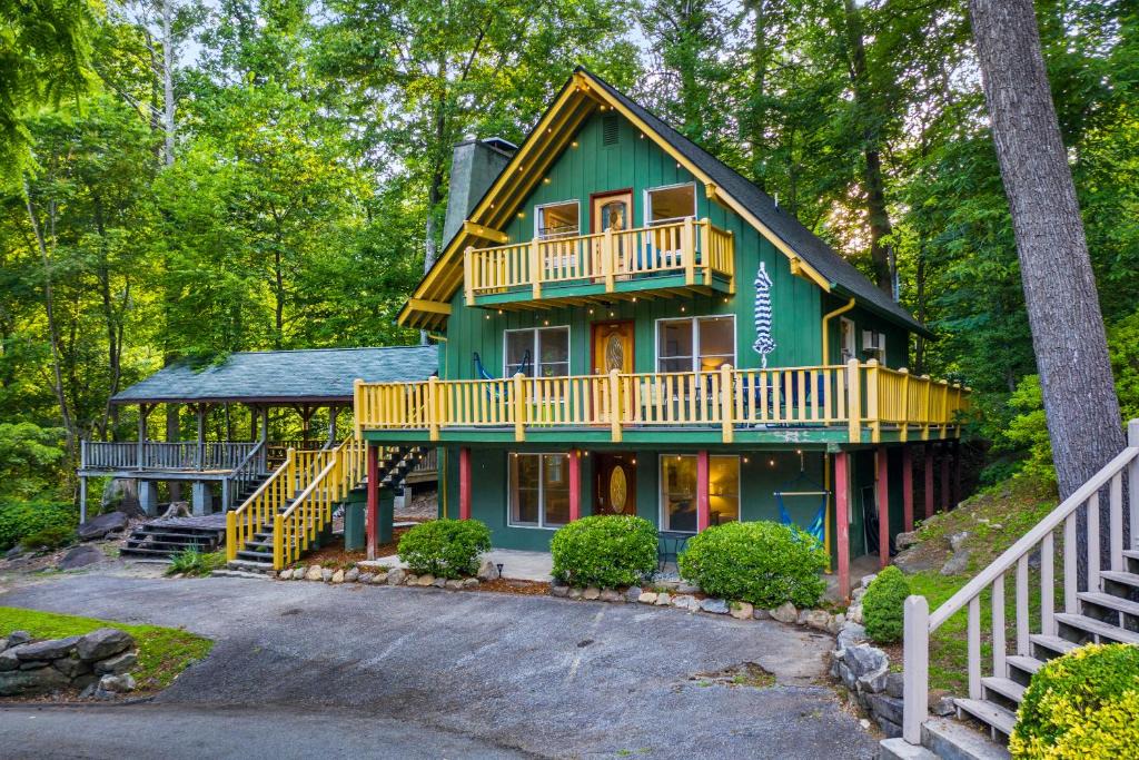 Chimney Rock Ski Chalet | Chimney Rock Chalet Near Lake Lure!