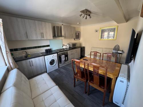 Melksham Apartment | Church Walk Studios & Apartments