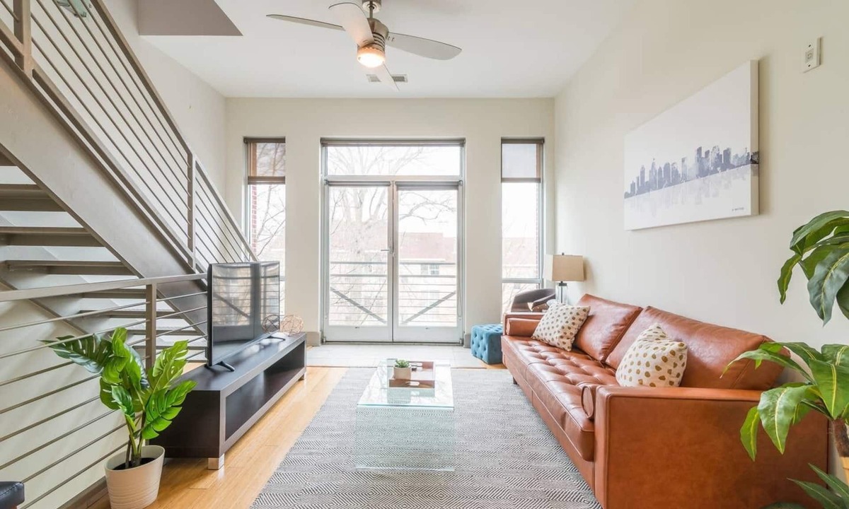 Dilworth Apartment | City views in the heart of Dilworth & South End/Fast Wifi/Spectrum tv,