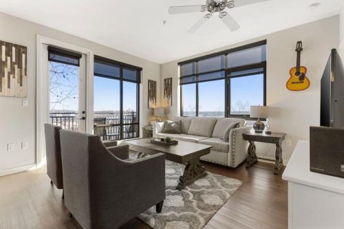 Rolling Mill Hill House | Cityview 211