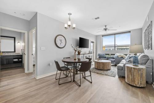 Rolling Mill Hill House | Cityview 402
