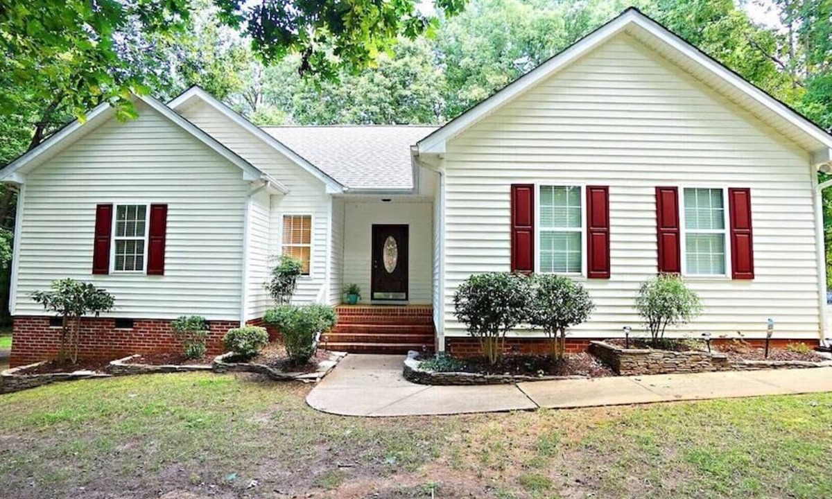 Wake Forest House | Close to Historic downtown Wake Forest and 20 min to Raleigh