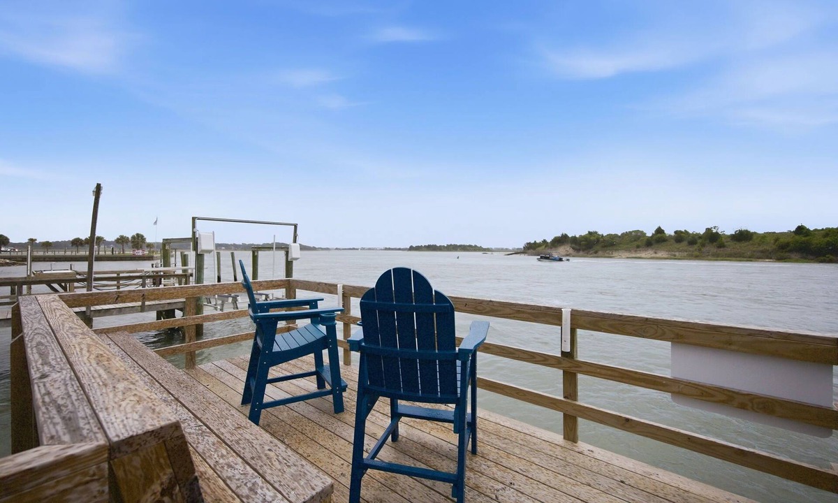 Shallotte House | Coastal Cottage: Intracoastal Waterway-view cottage with private deck, & central AC