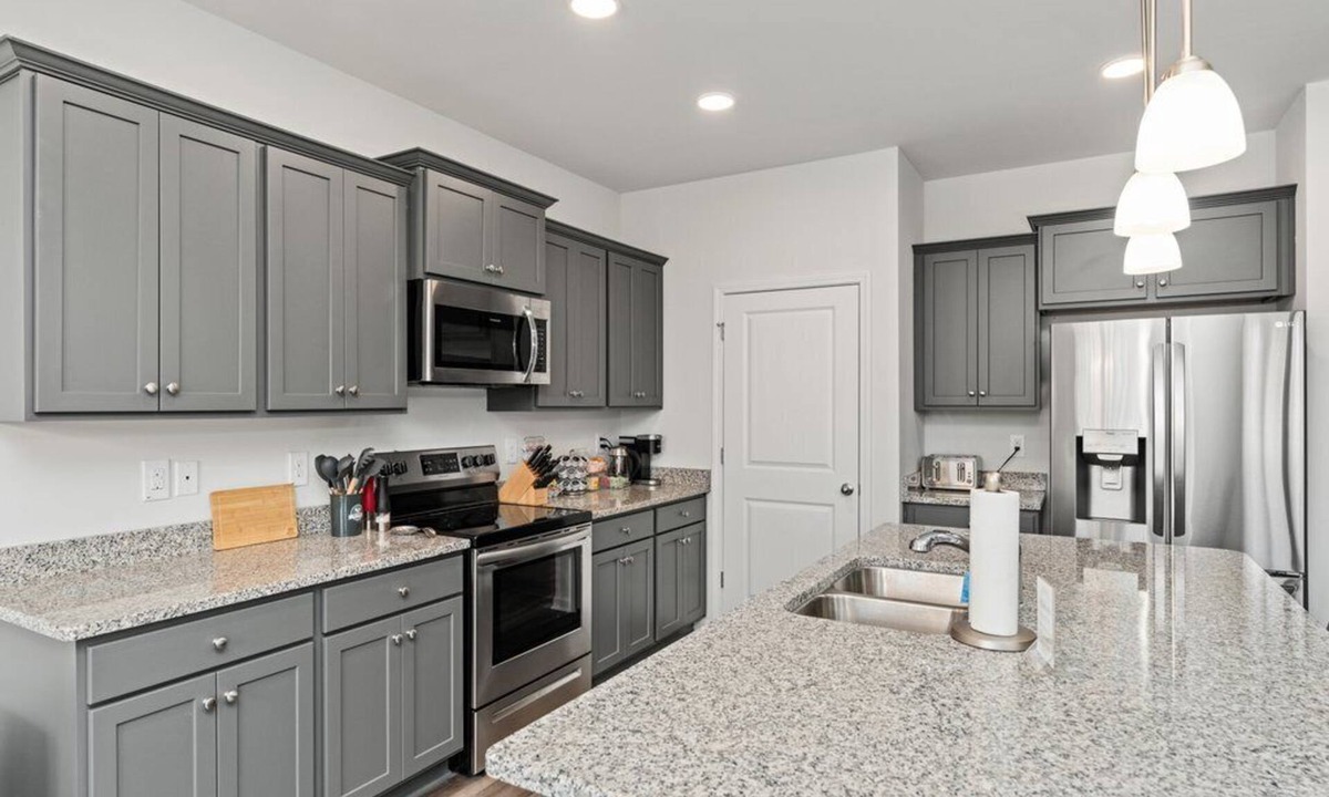 Murraysville House | Coastal Retreat in Carolinas - Family Arcade - 3bd/2ba