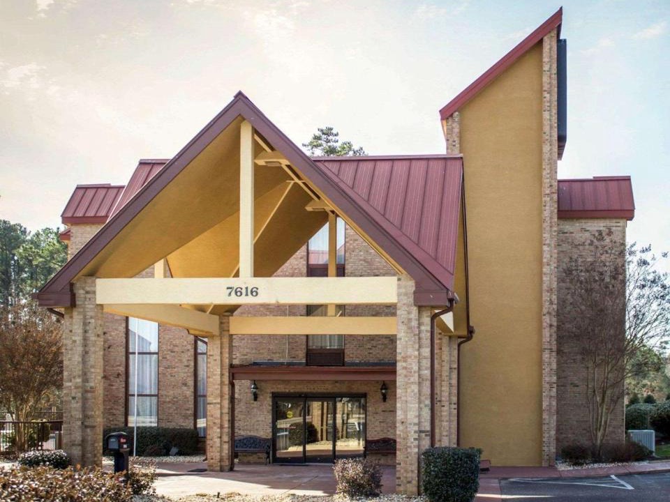 Fuquay-Varina Hotel | Comfort Inn & Suites Fuquay Varina