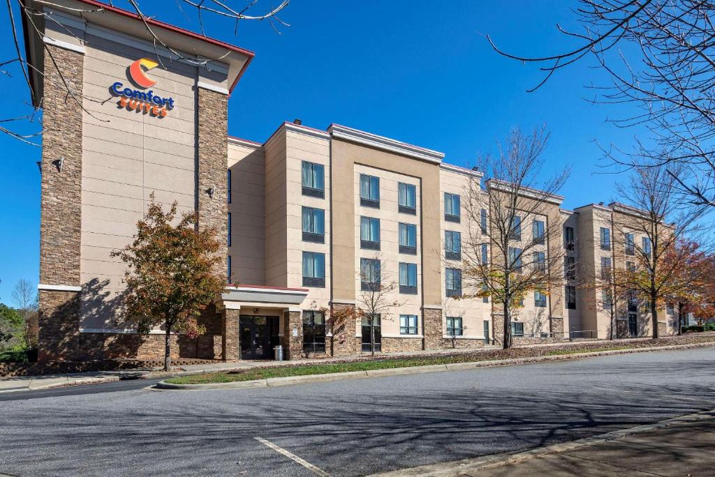 Huntersville Hotel | Comfort Suites Huntersville near Lake Norman