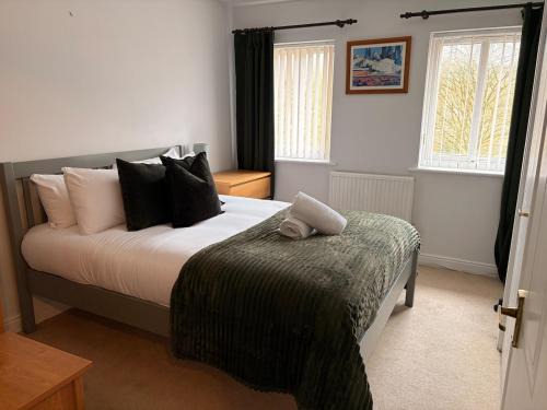 Hanham House | Comfortable 2Bed Home outside Bristol ULEZ, with Parking