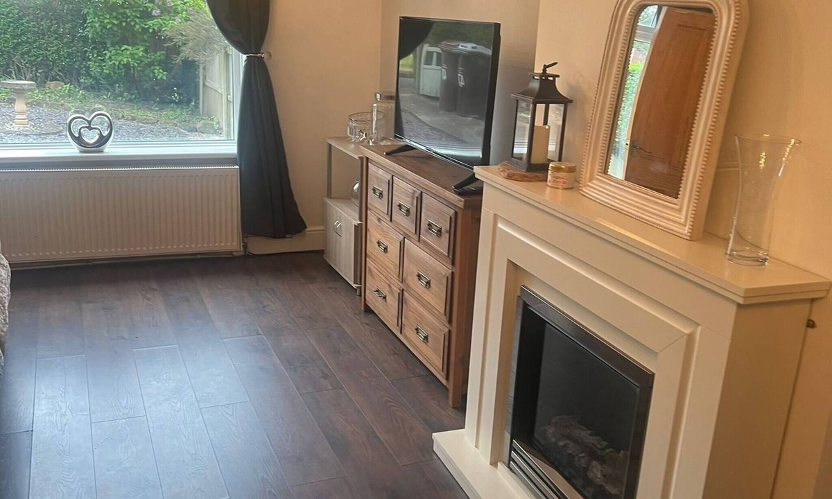 Arnold House | Comfortable 3 Bedroom House-ng5,sleeps 5