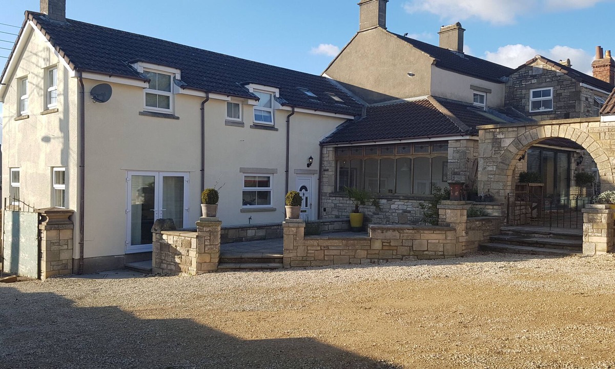 High Littleton House | Comfortable & Homely