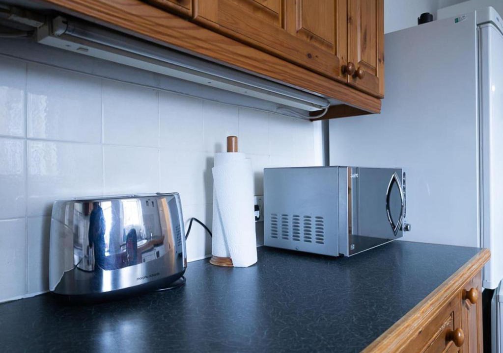 Aberdeen West End Apartment | Comfortable West End Flat with Parking Easy Access