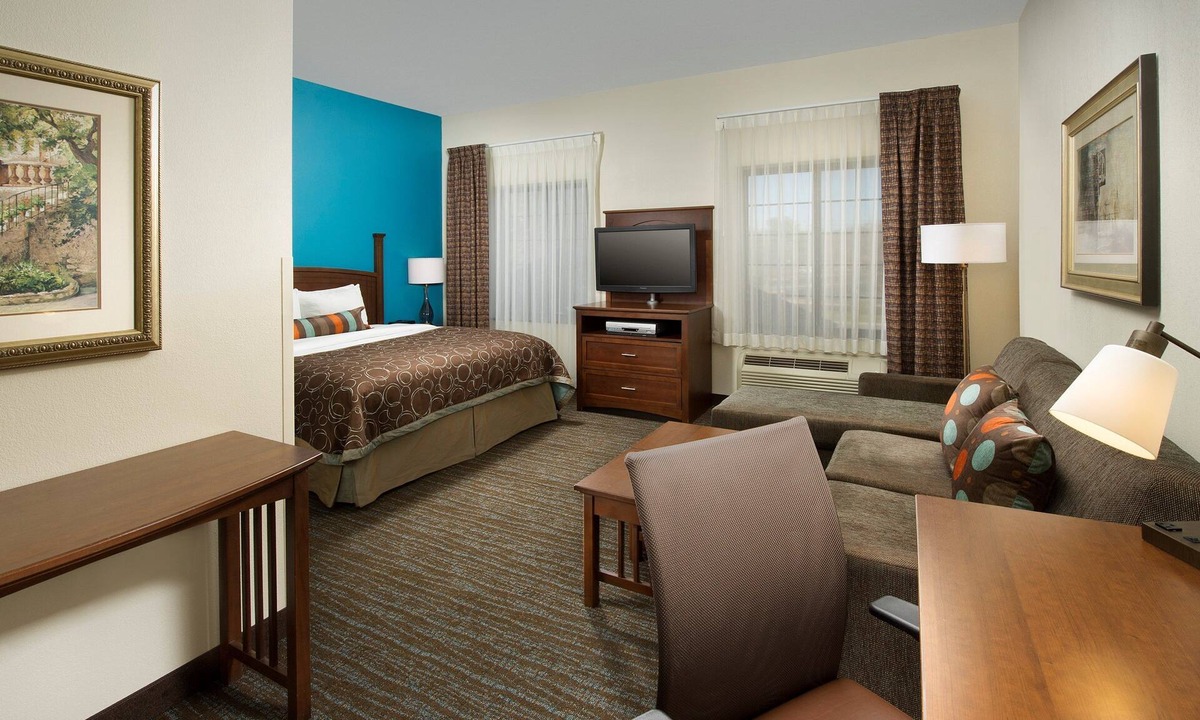 Morrisville Apartment | Complimentary Breakfast Buffet + Free Wi-Fi | Close to the Airport