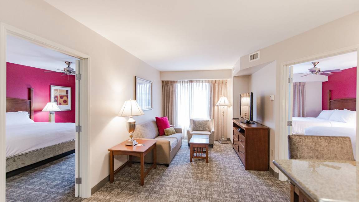 Wilmington Condo | Condo ∙ 2 bedrooms ∙ 8 guests