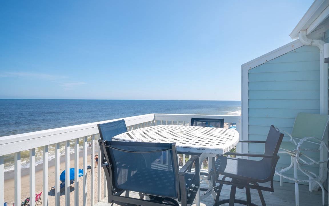Kure Beach Condo | Condo ∙ 3 bedrooms ∙ 8 guests