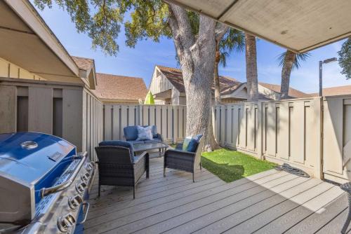 Palmetto Dunes Villa | Condo for 6 with Resort Amenities & Walk to Beach