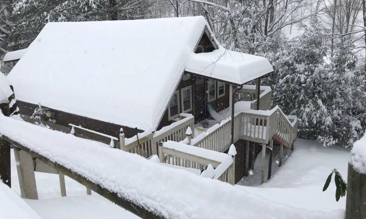 Blowing Rock Cabin | Convenient Location! Cozy Chalet near App Ski Mtn, Between Blowing Rock & Boone