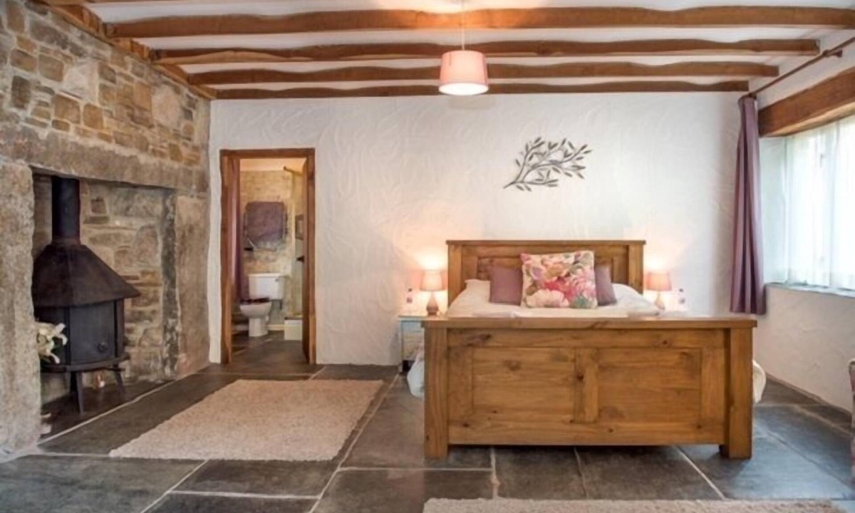 Widegates House | Coombe Farm