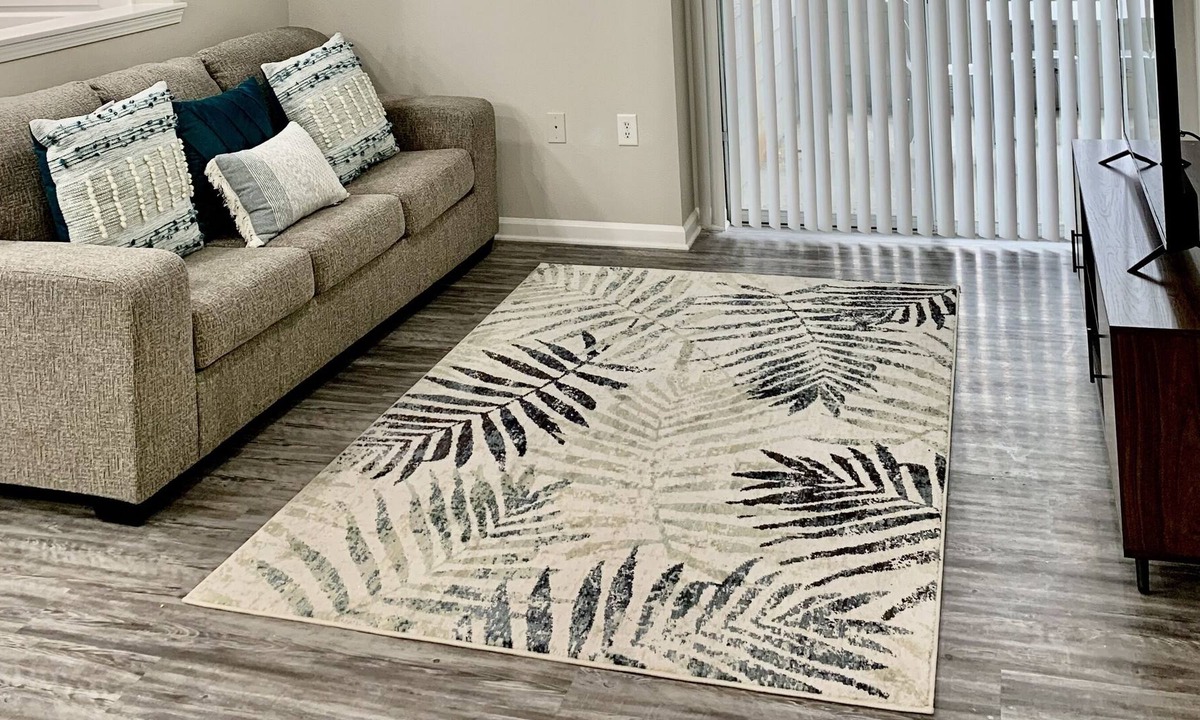 Southeast Raleigh Apartment | Corporate Housing, King Bed, 8 Miles From Downtown Raleigh, Wi-Fi, Free Parking
