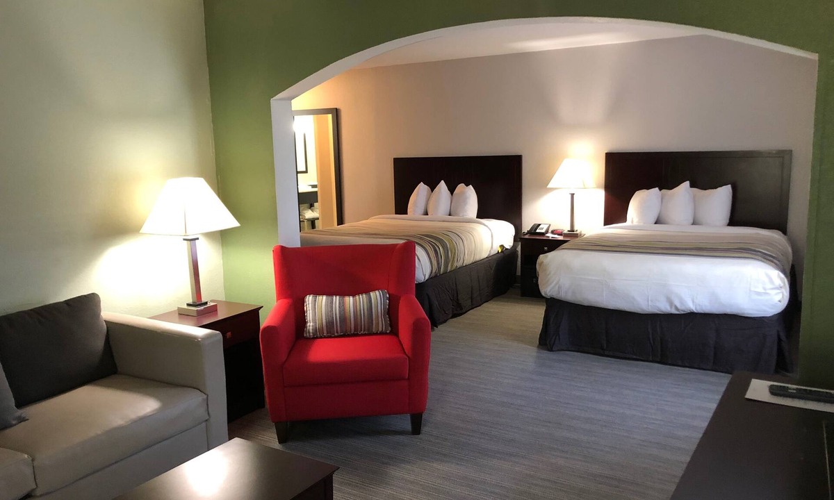 Winterville Hotel | Country Inn & Suites by Radisson, Greenville, NC