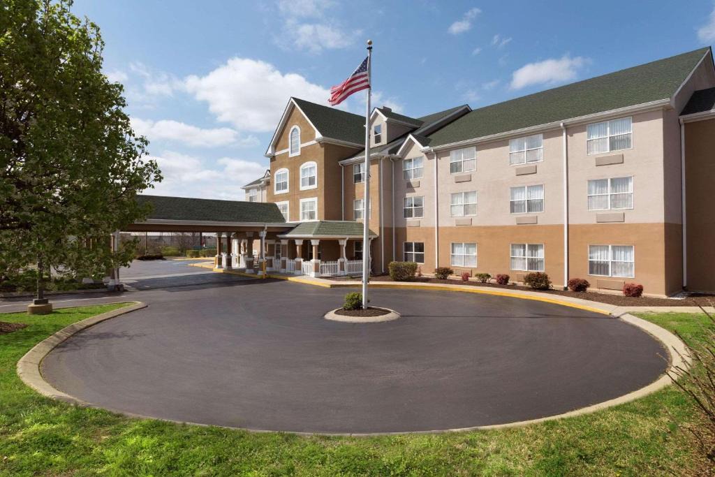 Pennington Bend Hotel | Country Inn & Suites by Radisson, Nashville, TN