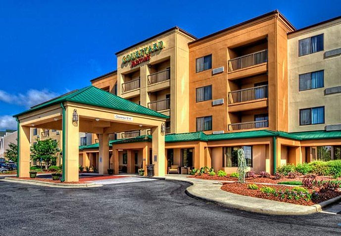 Burlington Hotel | Courtyard by Marriott Burlington
