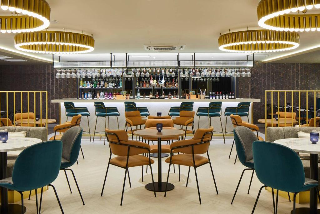 Harlington Hotel | Courtyard by Marriott London Heathrow Airport
