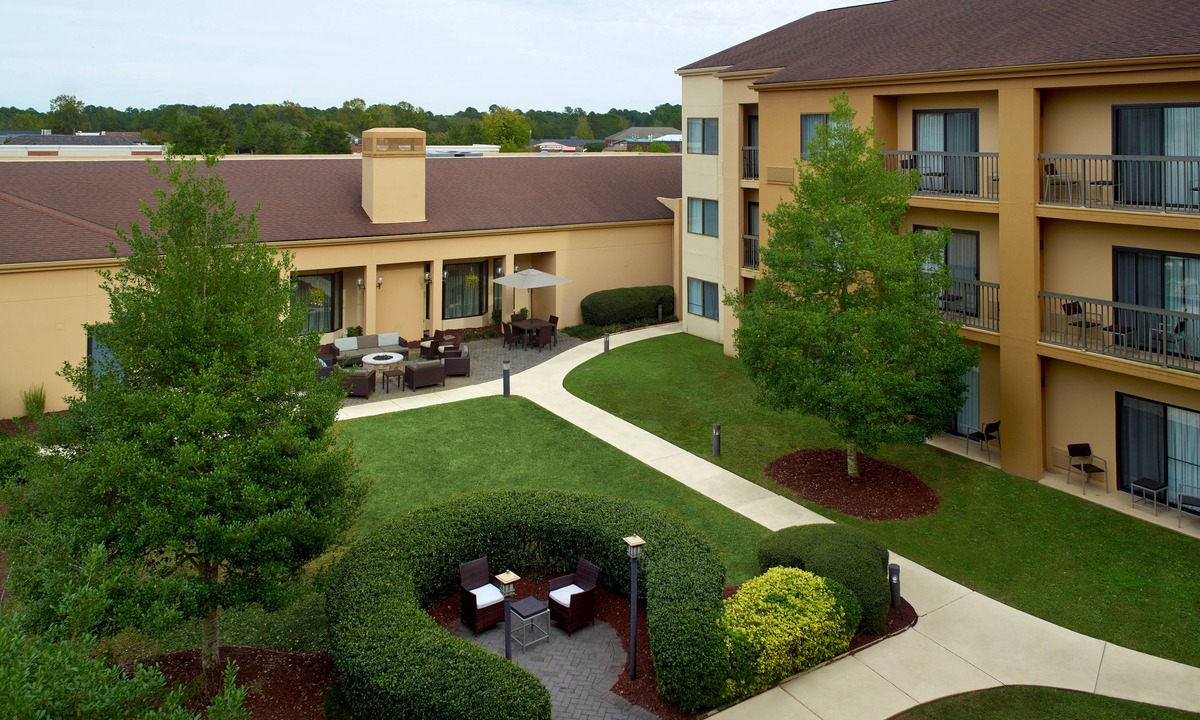 Terry Sanford Hotel | Courtyard by Marriott Fayetteville