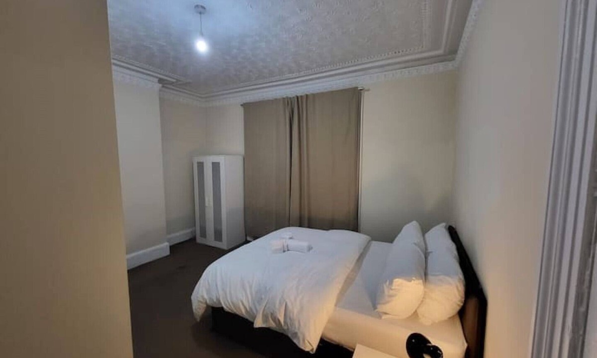 Fenham Apartment | Cozy 2 Bedroom Flat | Both rooms are ensuite