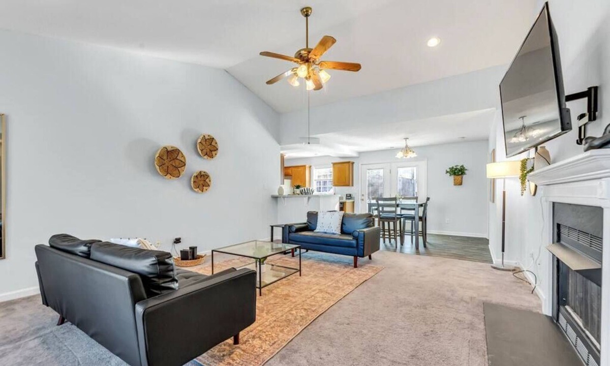 Kernersville House | Cozy 3 Bd, Garage, Patio, Fenced Yard, Self Chek-N