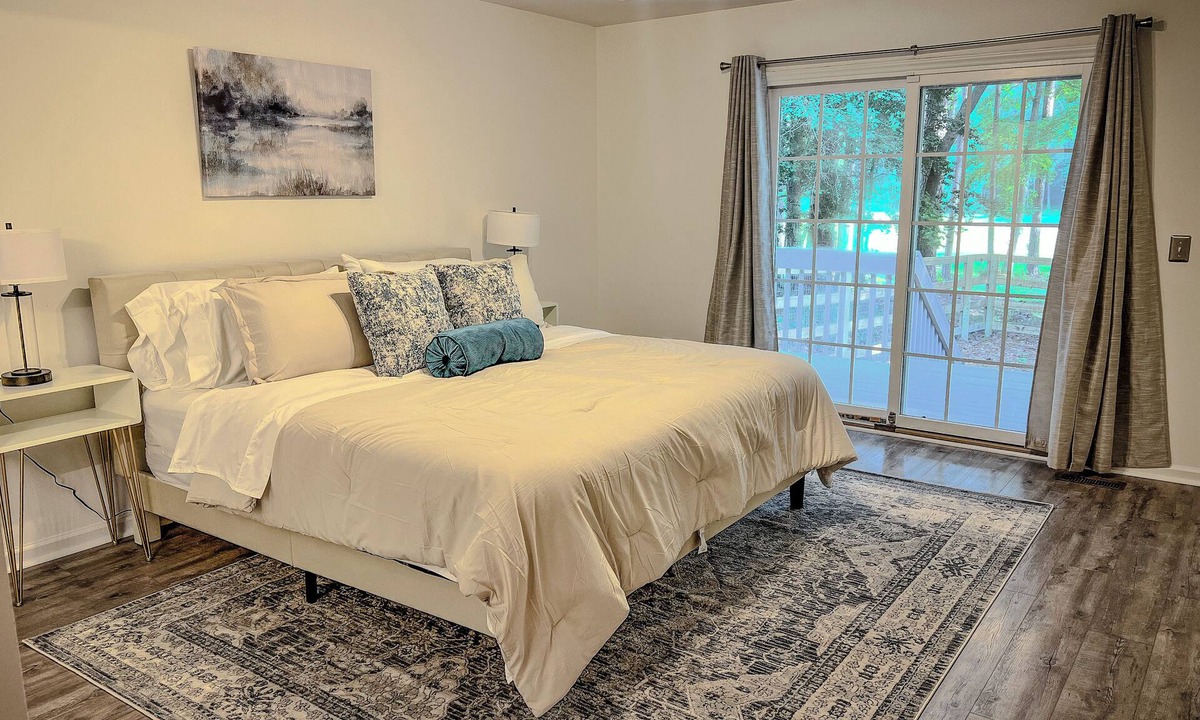 Olivia House | Cozy 3BR/2BA home in Carolina Trace ~ Sleeps 8 ~ Deck ~ Fence ~ Golf Course View
