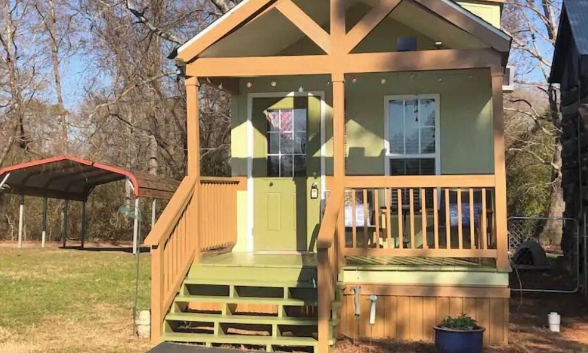 Forsyth County House | Cozy and Peaceful Tiny House on a 100-acre Farm