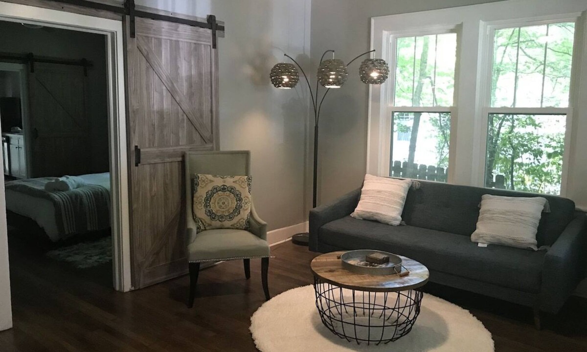 Durham House | Cozy Bungalow near Duke & Dining, Walkable Area