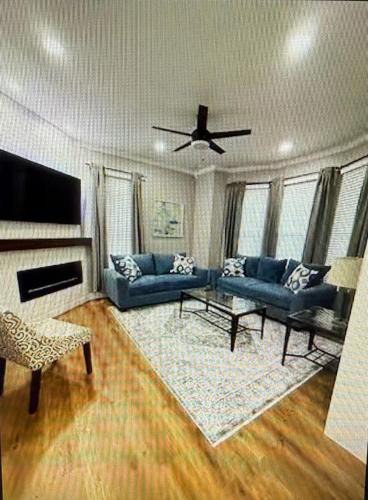 Portsmouth House | Cozy Condo Near Portsmouth Naval