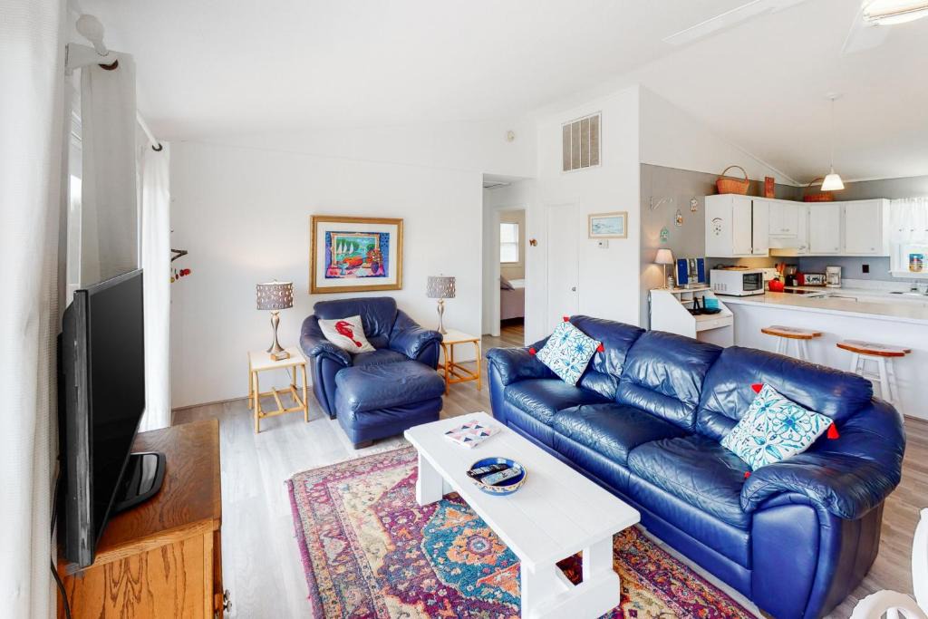 Kitty Hawk House | Cozy Cottage in Kitty Hawk