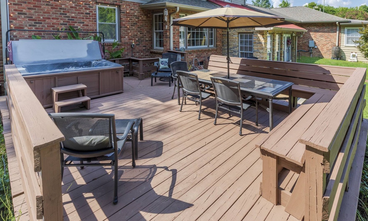 Goodlettsville House | Cozy Country Getaway with Private Hot Tub
